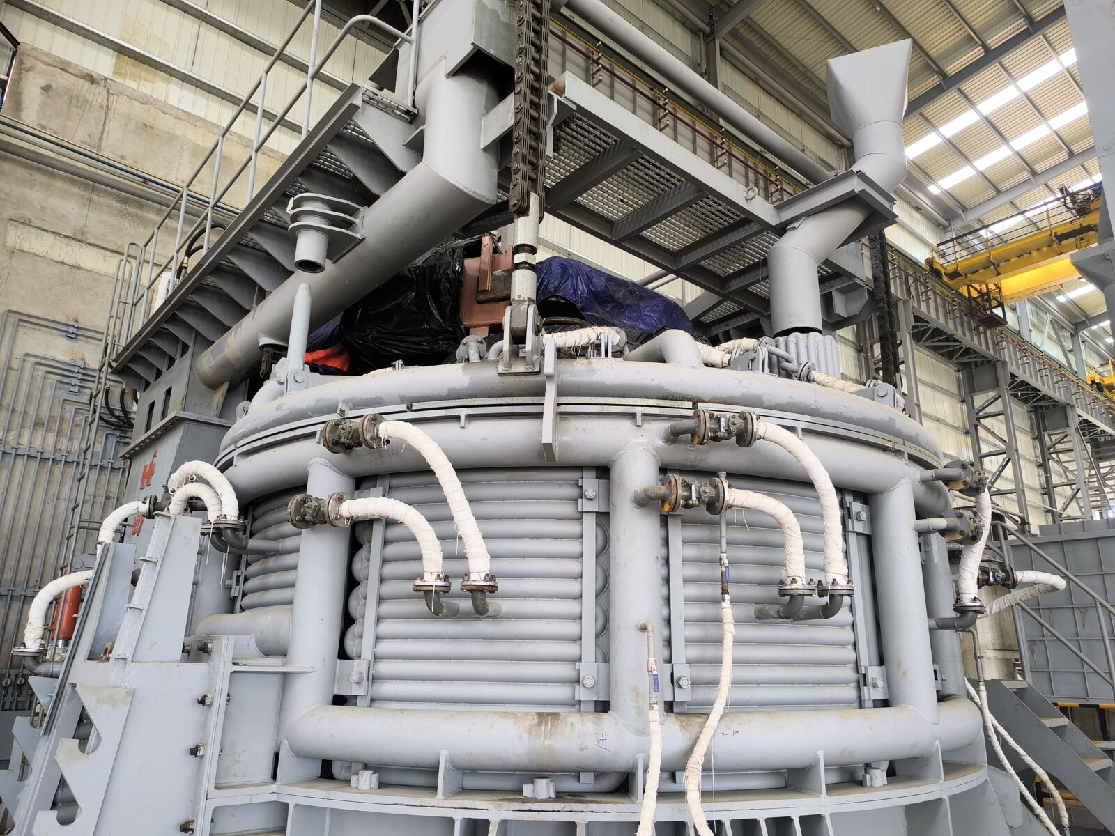Close-up of the water-cooled panels and cooling hoses